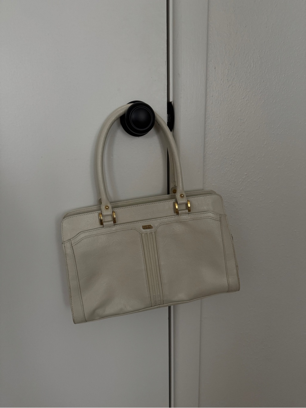 vintage cream leather handbag